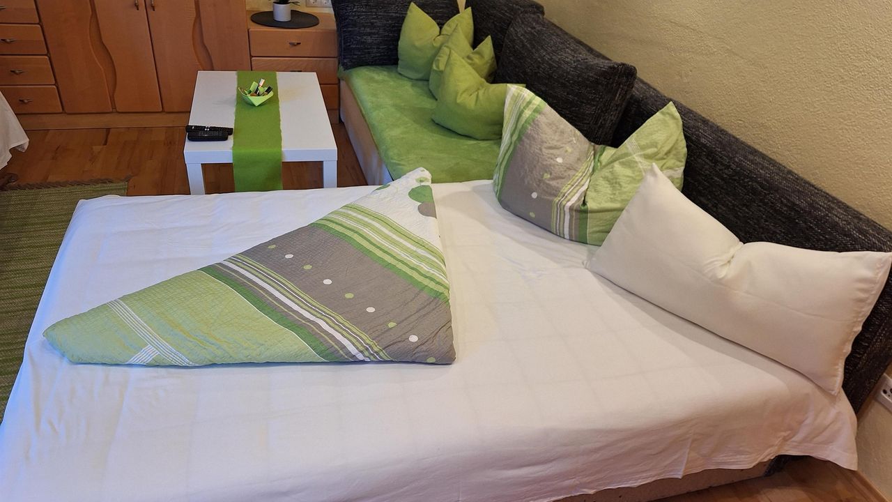 Wohnzimmer mit Aufbettung Wohnzimmer mit Aufbettung